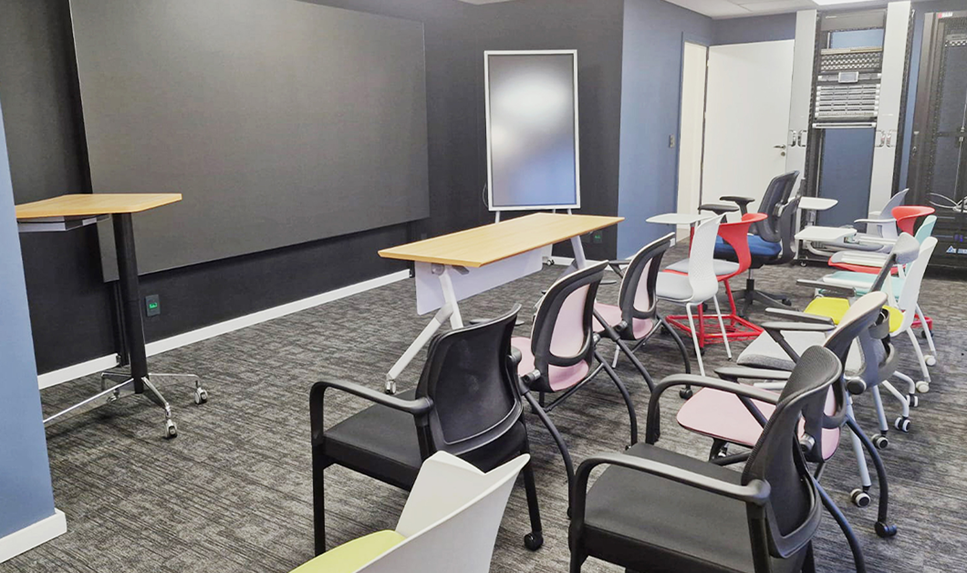 Brazil Multicolor Showroom